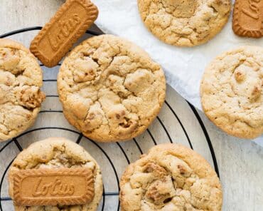 Biscoff butter cookies. Soft, chewy cookies packed with smooth Biscoff spread and broken Biscoff biscuit chunks, these Biscoff cookies are sure to satisfy any cookie butter fans! Recipe by movers and bakers