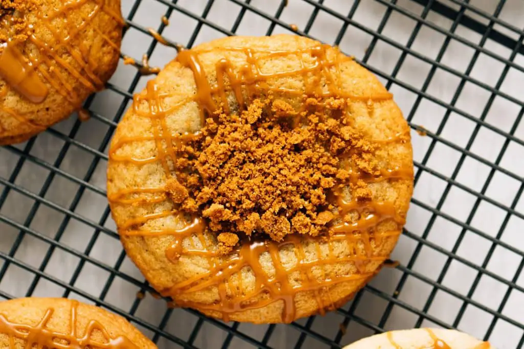 Biscoff stuffed cookies