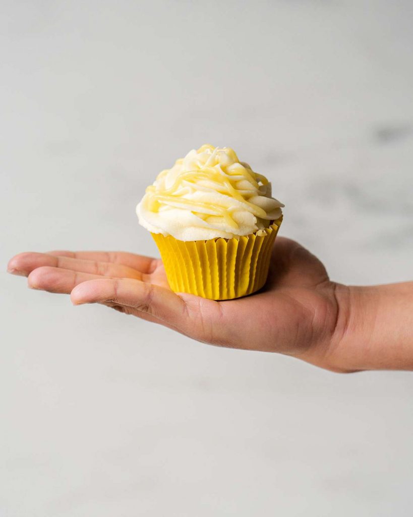 Lemon curd cupcakes. Cram packed with beautiful lemon flavour and curd at every opportunity, these cupcakes are truly a lemon lover's delight! Recipe by movers and bakers