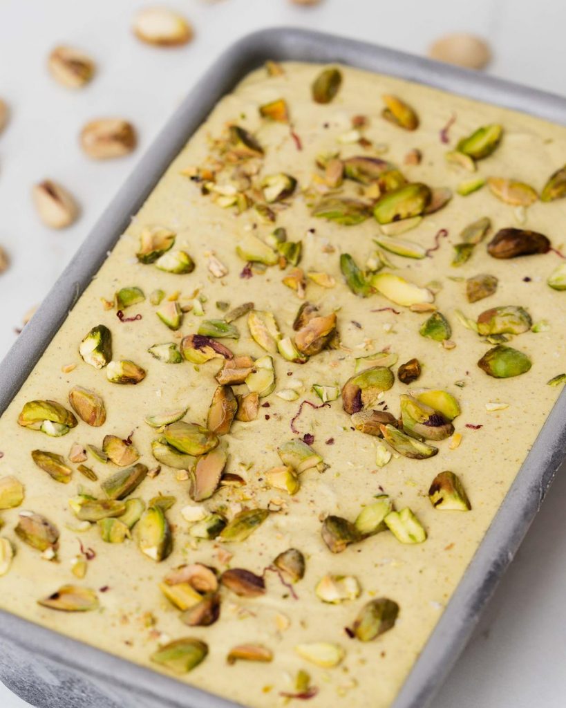 Recipe for kesar pista ice cream. A creamy no churn pistachio ice cream with saffron and cardamom, and no ice cream maker needed! Recipe by movers and bakers 