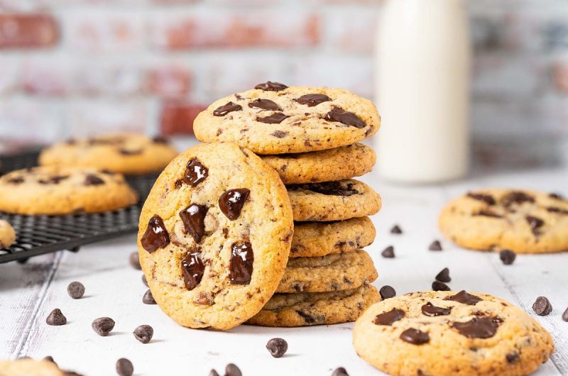 The BEST Chewy Chocolate Chunk Cookies