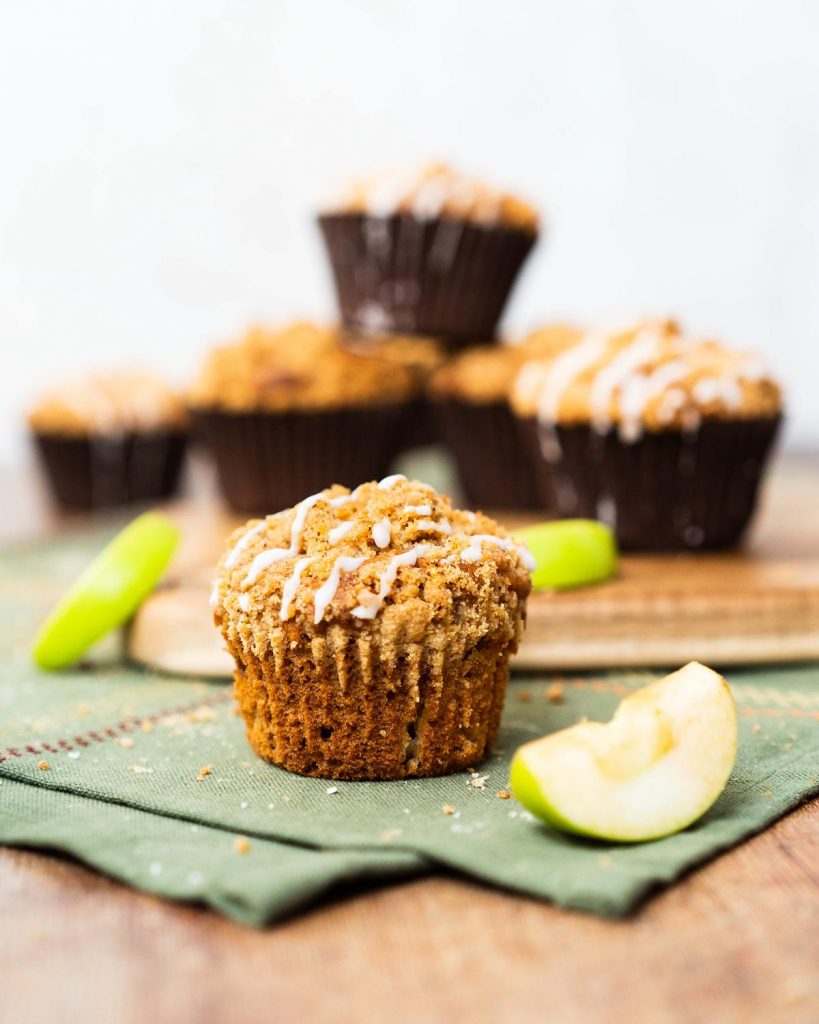 Apple cinnamon muffin. Recipe by movers and bakers