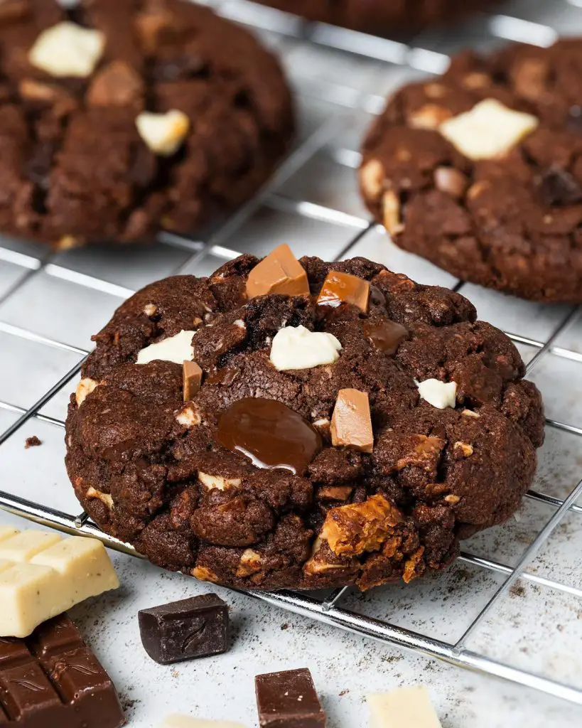 My triple chocolate cookies are chunky and chewy, packed with plenty of milk, dark and white chocolate chunks. Make these for the chocoholics in your world and they will love you FOREVER! Recipe by movers and bakers