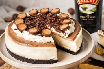 My Baileys cheesecake is the ultimate dinner party dessert! It is smooth and creamy, with plenty of delicious Baileys throughout. The perfect end to a fabulous meal! Recipe by movers and bakers