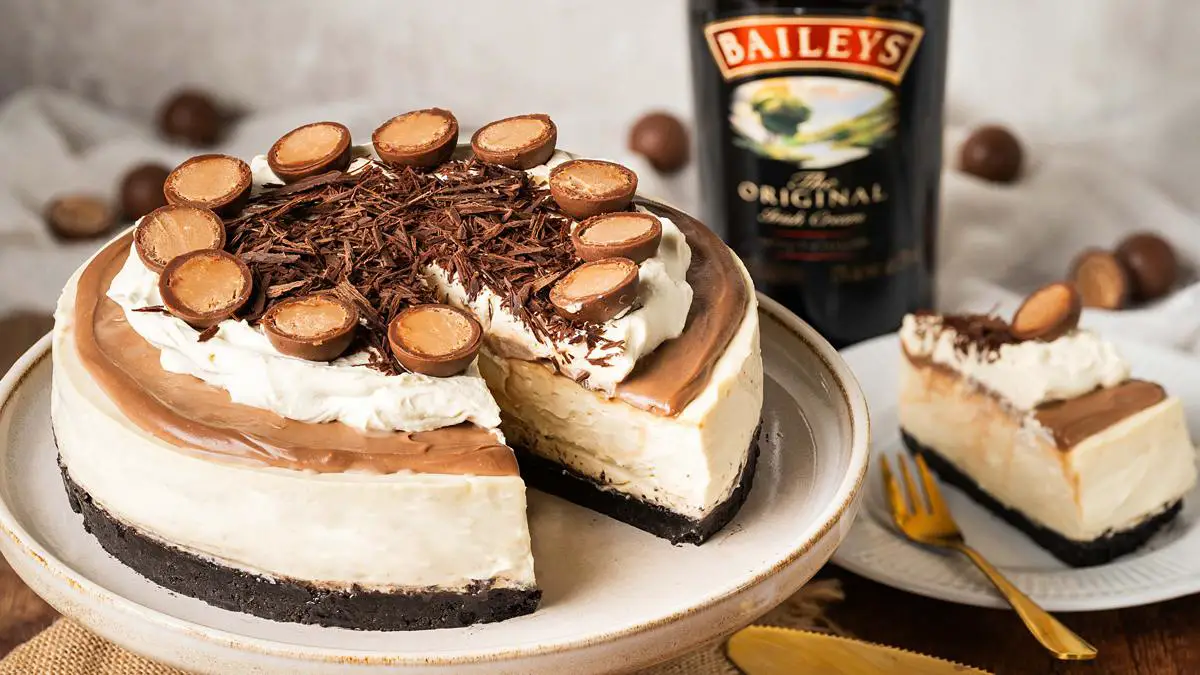 The ULTIMATE Baileys Cheesecake