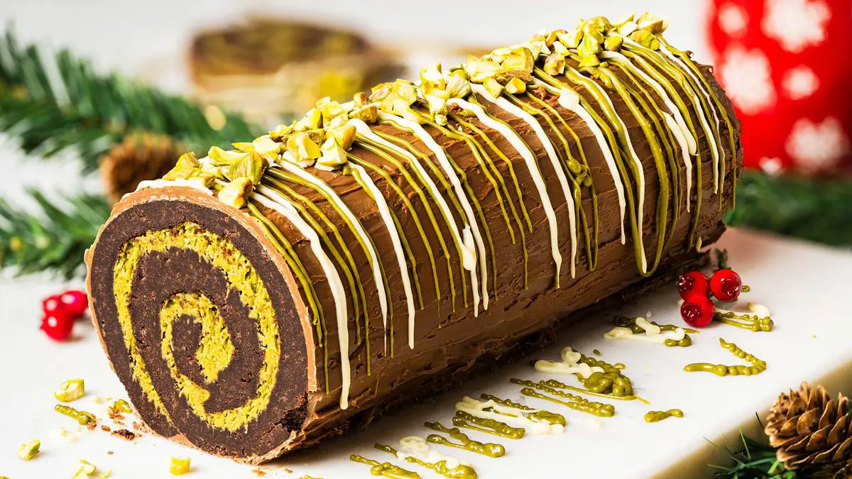 Dubai Chocolate Brownie Yule Log