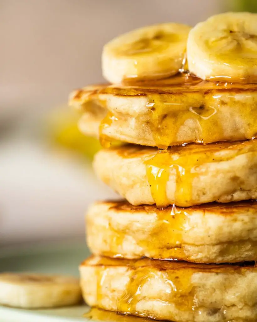 My fluffy banana pancakes are thick but light and airy and so easy to make! Perfect for a lazy weekend brunch or a quick after school snack! Recipe by movers and bakers