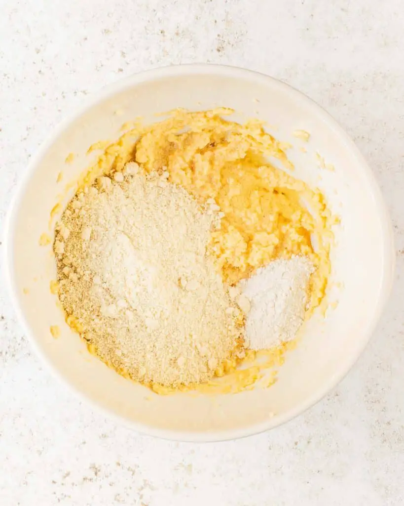 Before adding in the dry
ingredients for the frangipane...