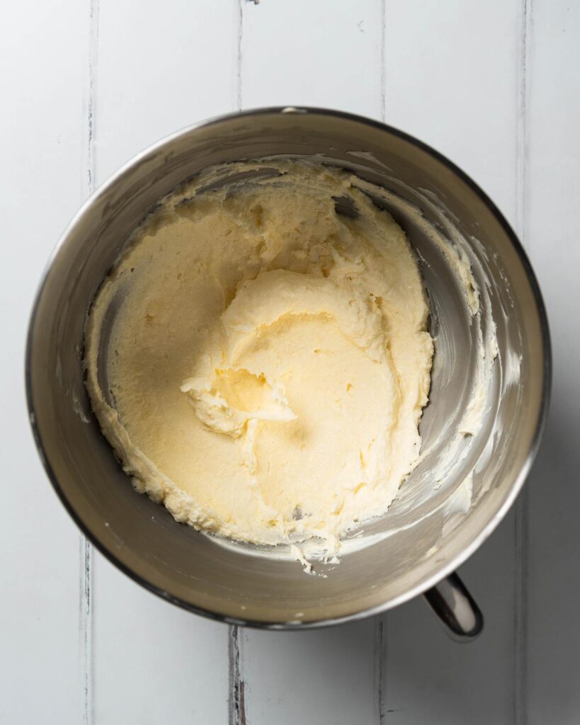 Cream cheese frosting all ready to be used! Recipe by movers and bakers