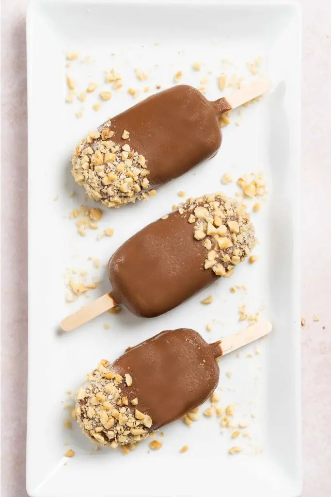 Peanut Butter Chocolate Ice Cream | Movers and Bakers