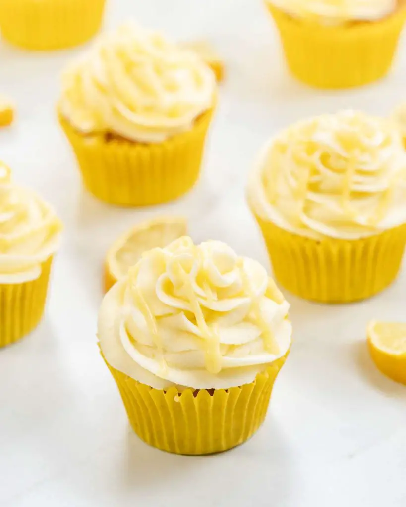 Stunning and vibrant and packed with lemon flavour, these lemon curd cupcakes are heavenly!