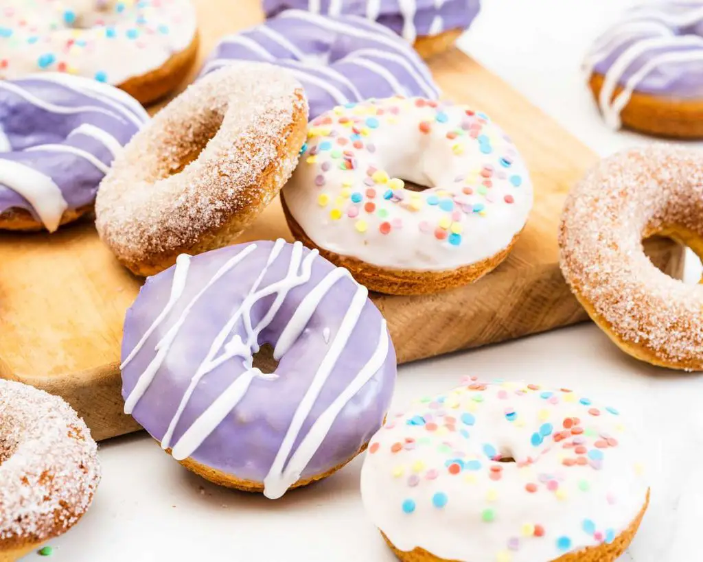 The best vanilla baked doughnuts recipe with three ways to decorate. Delicious!