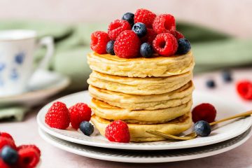 Fluffy American pancakes. These thick beauties are light and fluffy and perfect for lazy brunches or just as an extra special treat! Recipe by movers and bakers